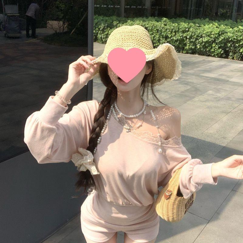 Korean-Style Lace Patchwork Long Sleeve T-Shirt - Spring 2025 Fashion: Sexy, Slimming, Modal