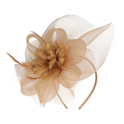 Kopfbedeckungen – Fascinators & Mini-Hüte