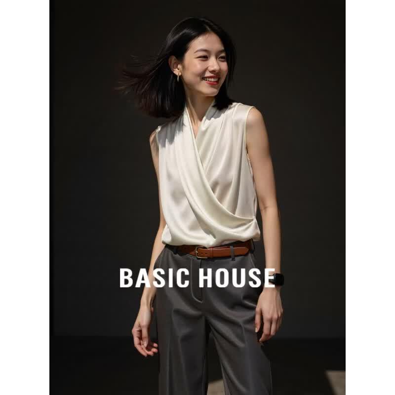 Basic House Women s V-Neck Satin Sleeveless Blouse M