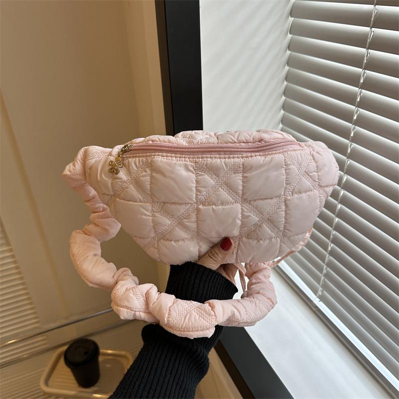 

Fashionable Trendy Bubble Down Cotton Shoulder Bag Stylish Everyday Crossbody Bag For Women In Black White Khaki Blue And Pink Colors рожевий