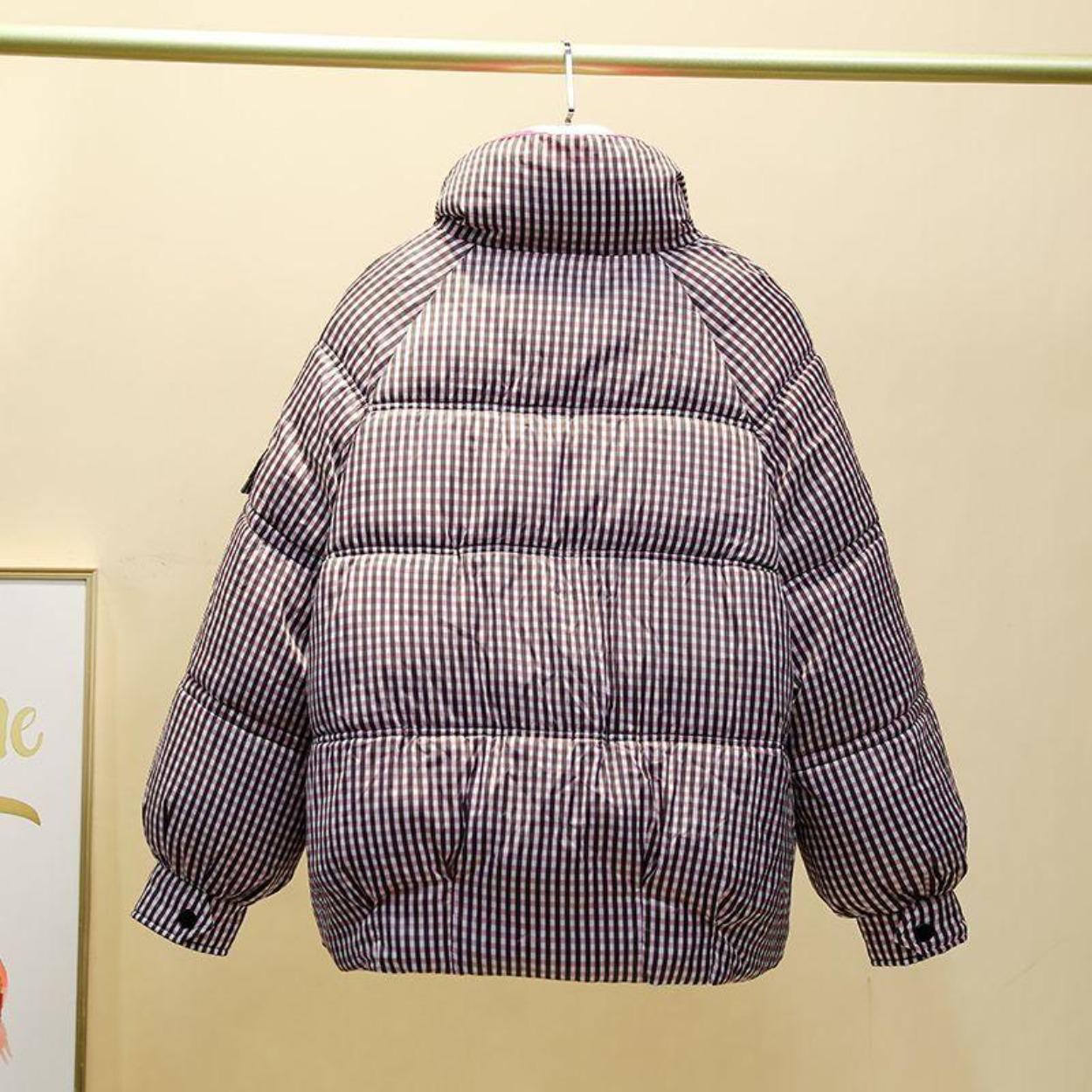 Модная свободная короткая женская хлопковая куртка — фото 7