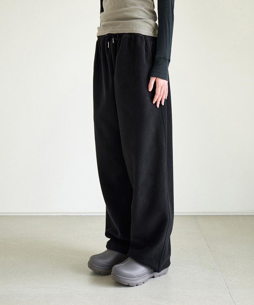 Peullukeu Signature Logo Adapt Fleece Pants Black Ftp209
