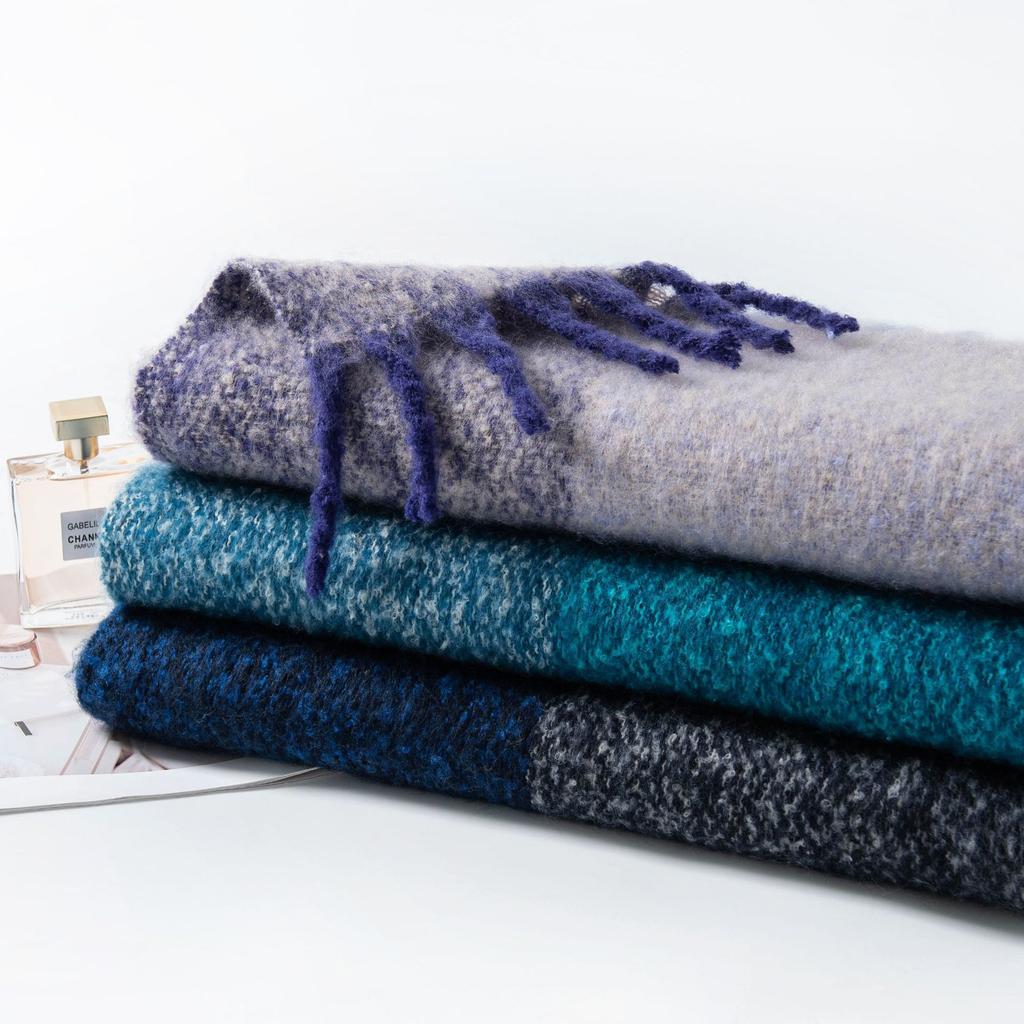 New Fluffy Large Brushed Women's Warm Scarf Fashionable and Versatile Plaid Scarf High End Commuting Shawl