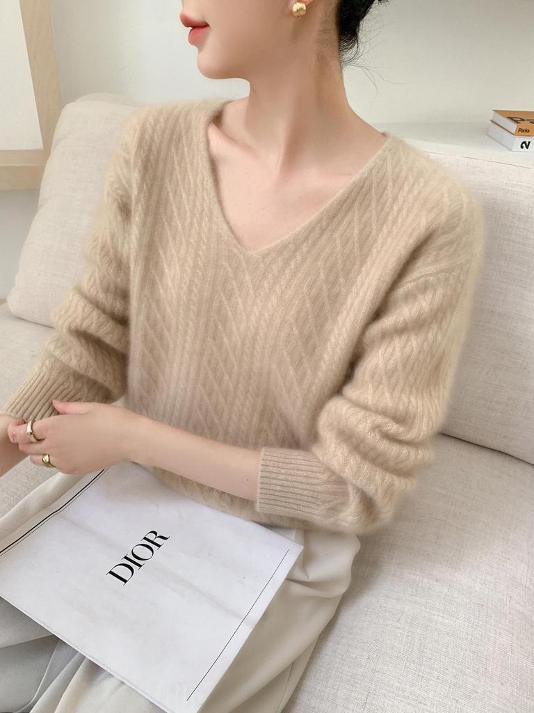 Women's Cozy Cashmere Jacquard Sweater - Warm, Fashionable & Versatile Knitwear