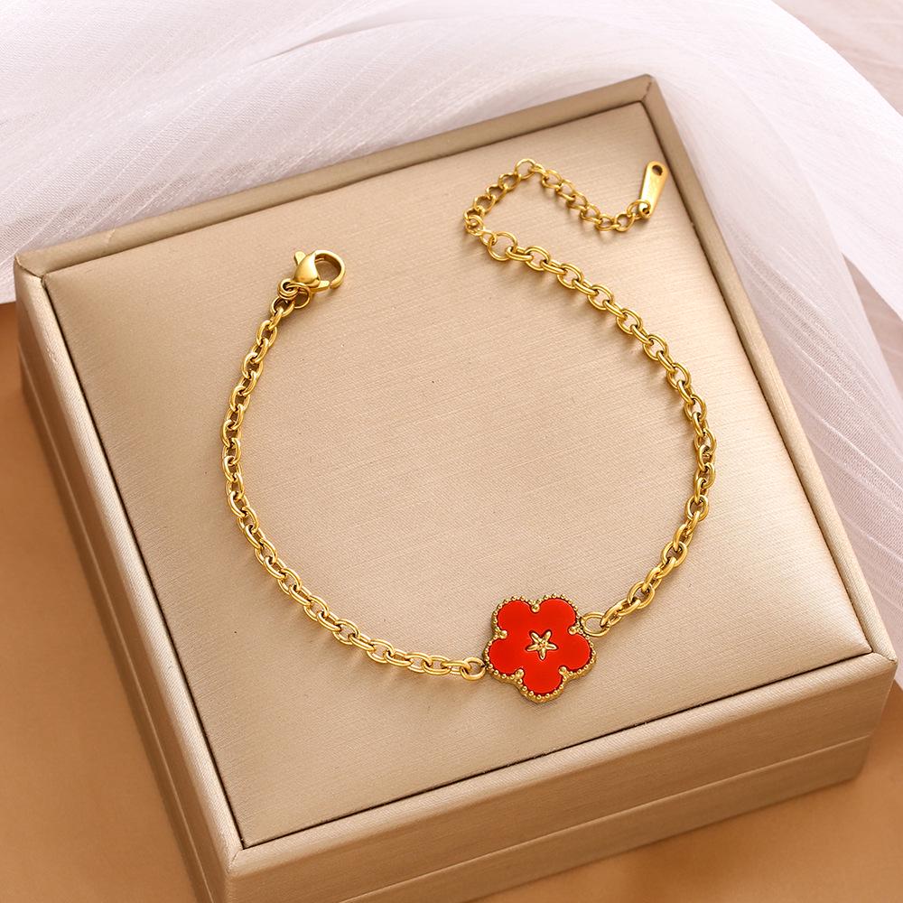 High-End Titanium Steel Four-Leaf Clover Bracelet with Shell Pendant – Durable, Fade-Resistant Design