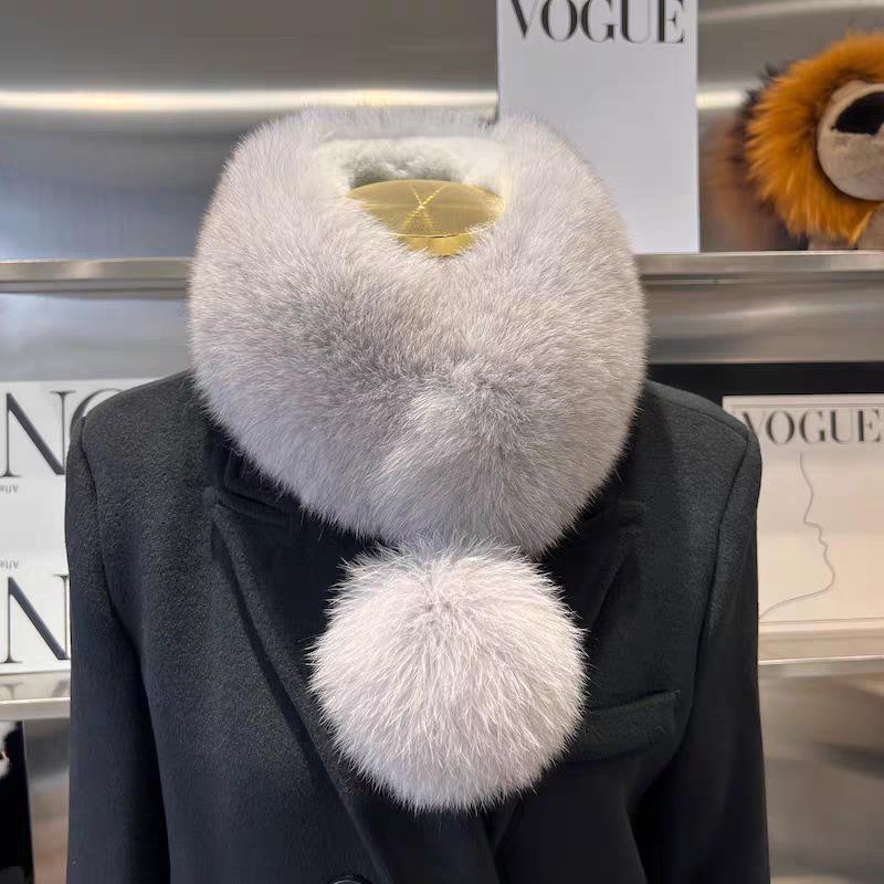 Damen Schal im Koreanischen Stil aus Echter Fuchsfell mit Großem Bommel und Magnetischem Verschluss - Beidseitig, Vielseitiger Nackenschutz für Herbst und Winter