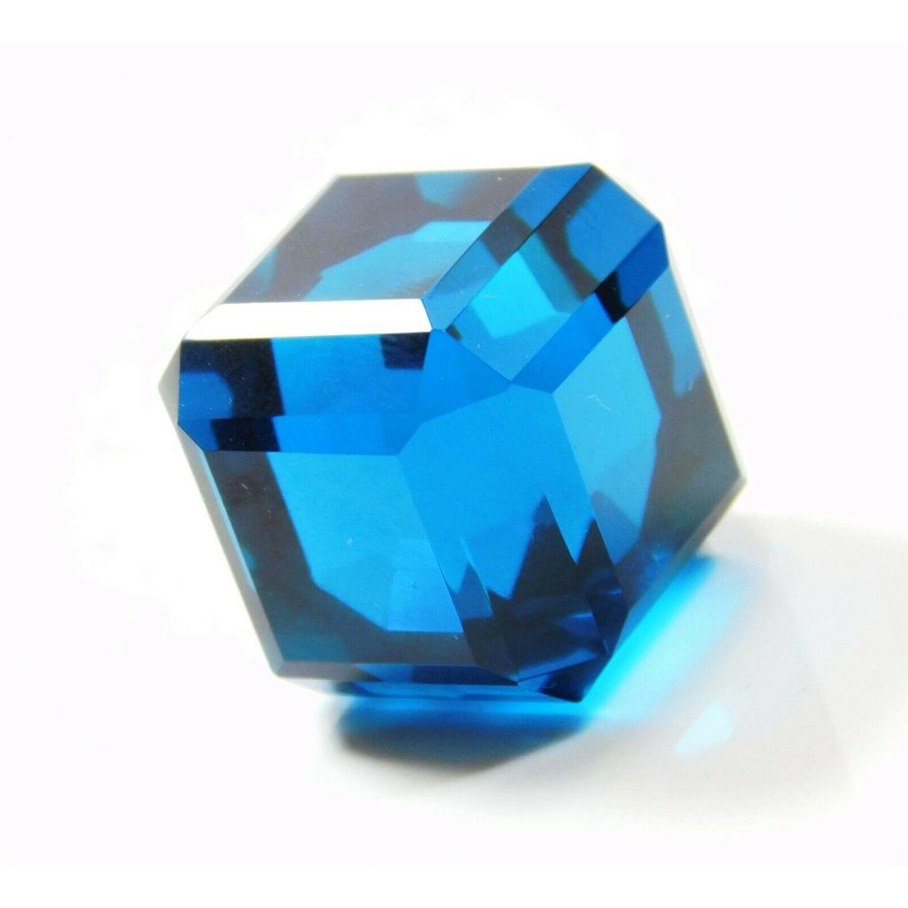 A+ 140.10 Ct Lab Created Teal Sapphire Cube Cut Loose Gemstone