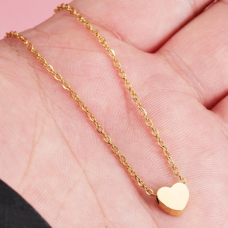 Valentine's Day Heart Pendant Clavicle Chain Necklace for Women