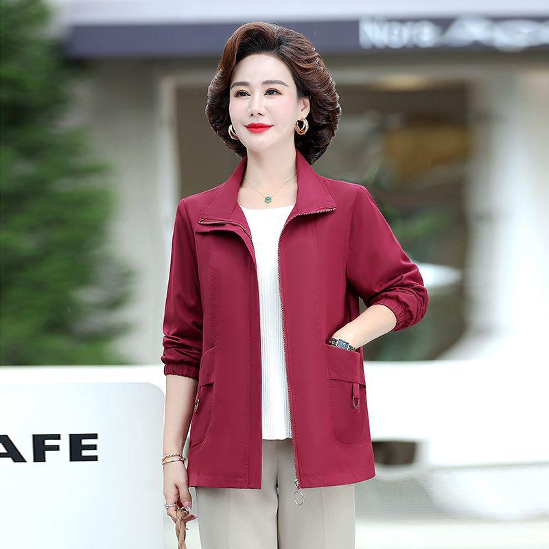 Plus Size 2025 Casual Autumn Windbreaker for Middle-Aged and Elderly Women