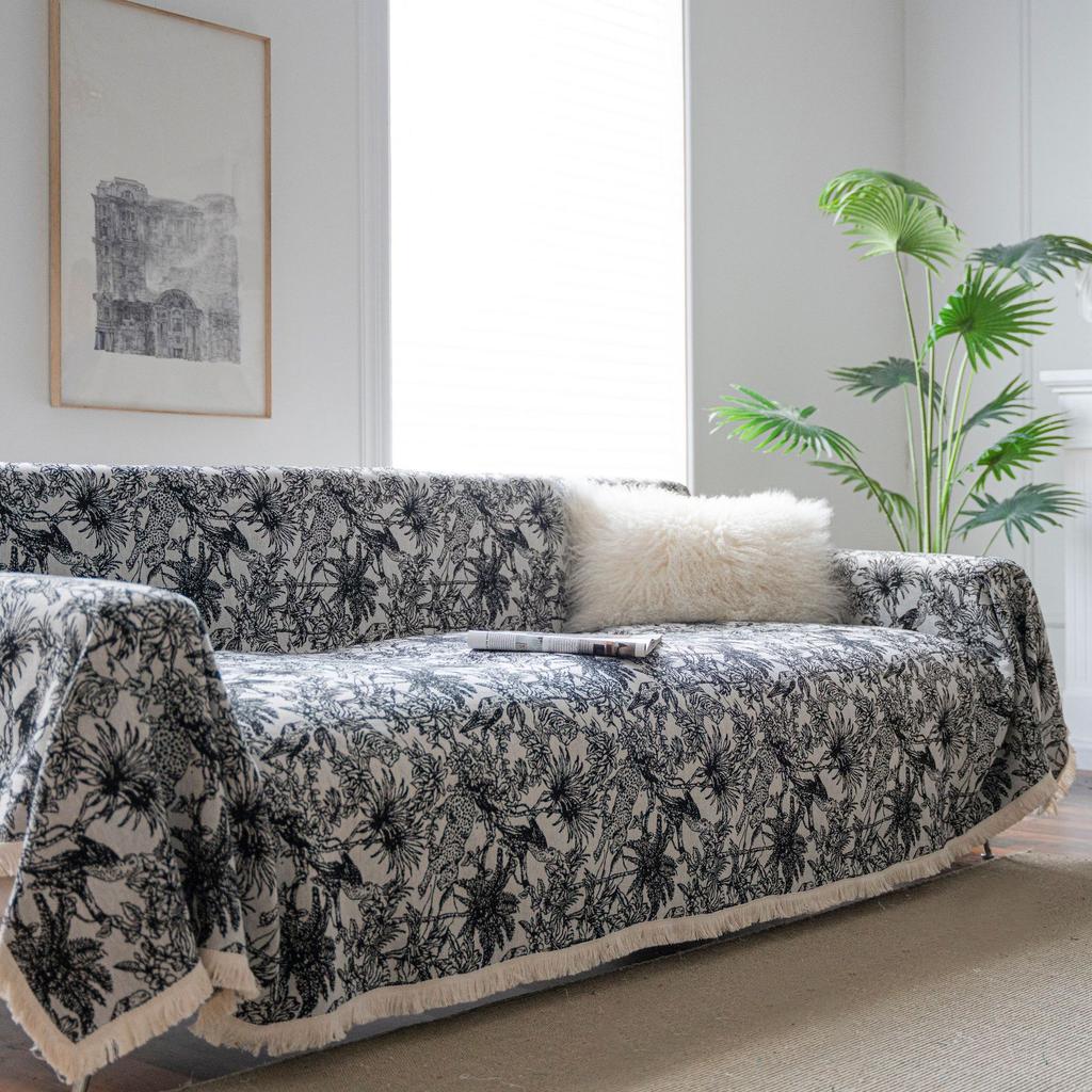 Exquisite sofa towel American country anti-cat scratch black jungle jacquard thick retro factory direct supply