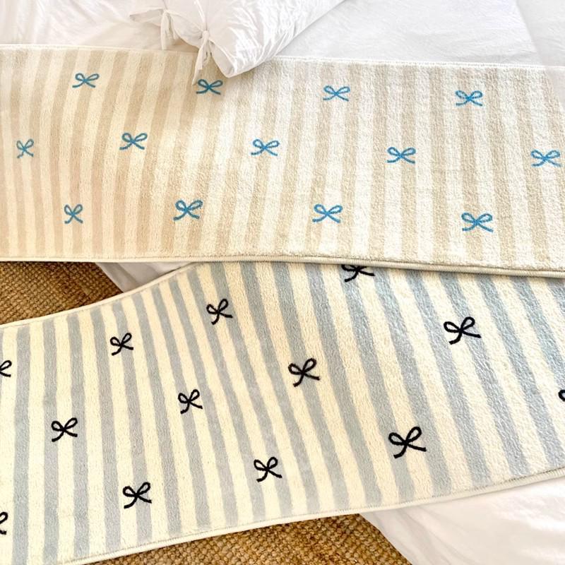 Милий мультяшний довгий килим-приліжковий килимок для спальні