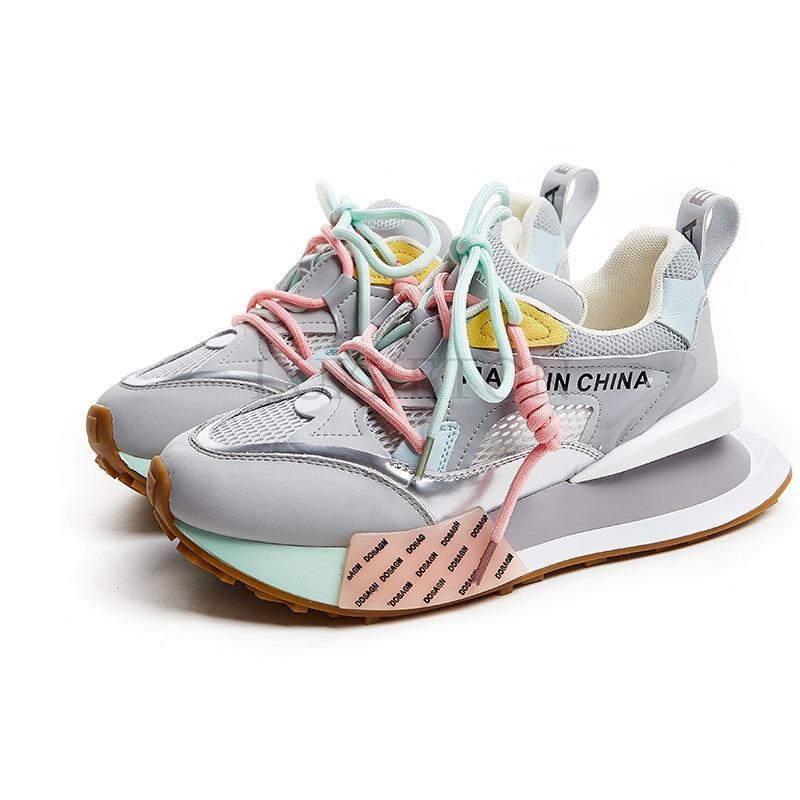 Ehtsast nahast paksu tallaga isa kingad, millel on suurendatud võrkpind mugavuse ja hingavuse tagamiseks, moekad retro vabaaja rulakingad