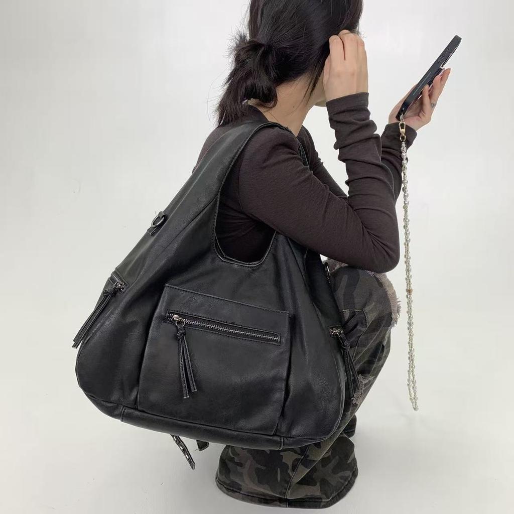 Personalized Street Dark Style Women's Shoulder Bag with Large Capacity and Multiple Pockets, Millennium Retro Tote Bag