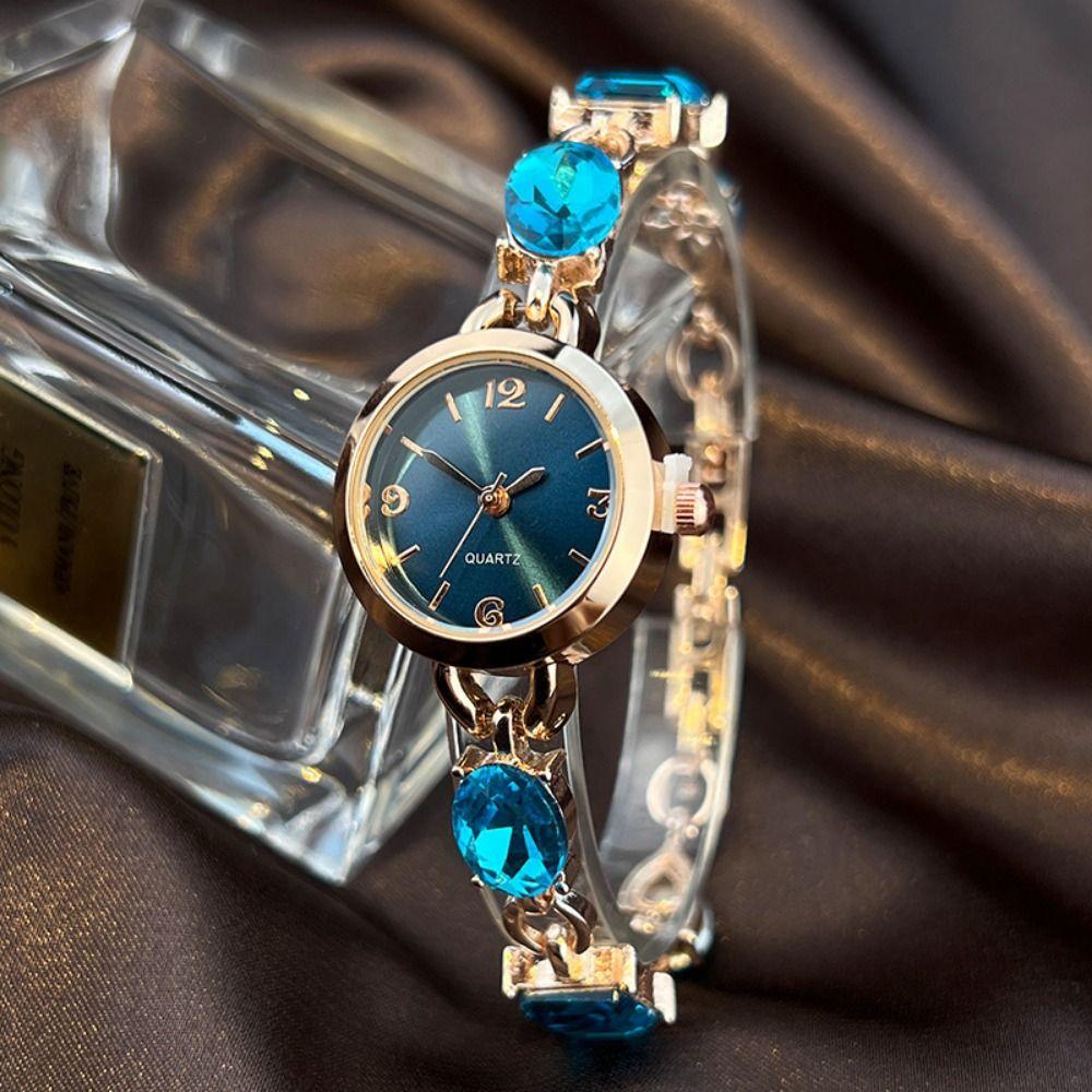 Elegant Women's Bracelet Watch Retro Quartz Wristwatch Vintage Rhinestone Quartz Watch Female