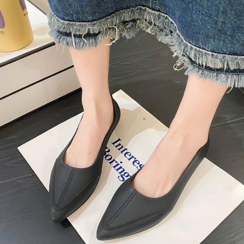 Naiste suvised vabaõhusandaalid suletud varbaga, moekad libisemiskindlad kristallist üksikkingad, madalad kingad, madala lõikega pehme tallaga emakingad