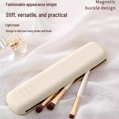 Araçlar ve Aksesuarlar – Makyaj Çantaları