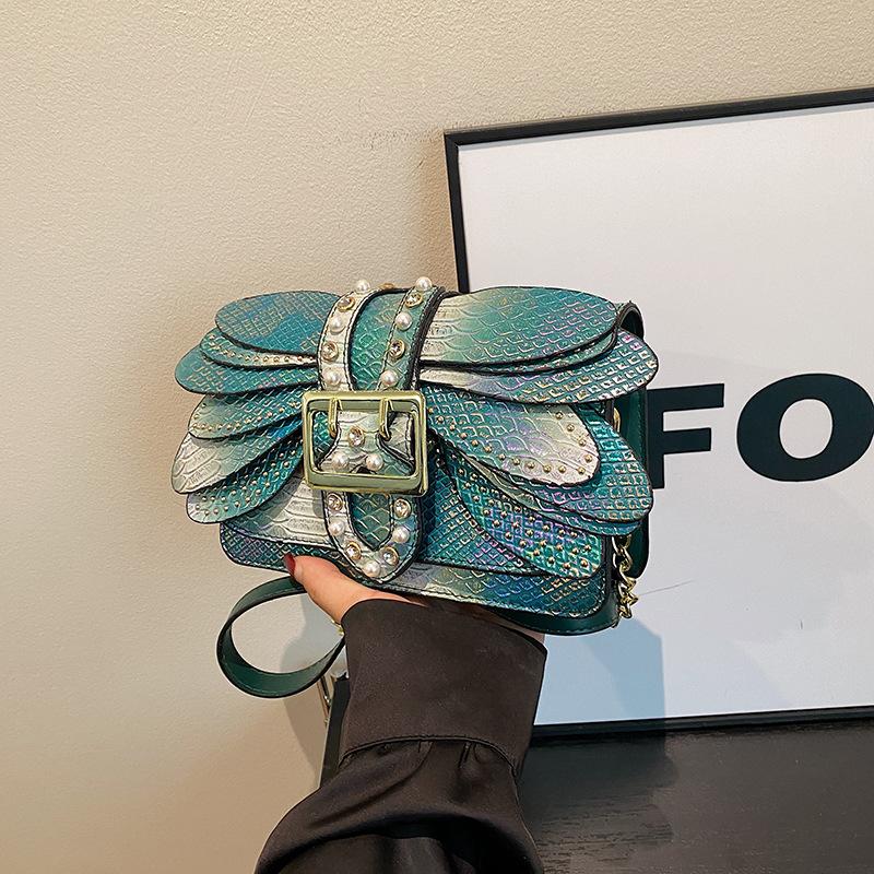 

Women s bags Women s bags New European and American retro chain bags Snake pattern shoulder crossbody small square bag зелёный