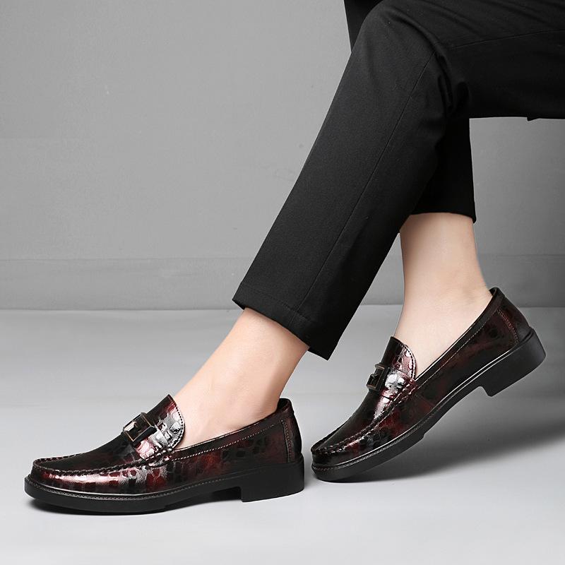 Men's shoes 2025 summer new men's casual British style high-end sense versatile leather surface solid color business leather shoes