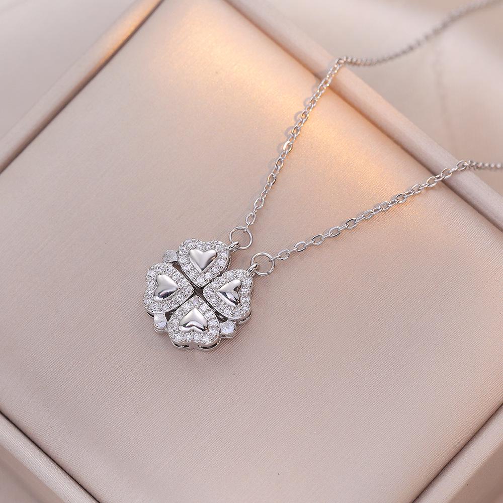 Heart-to-Heart Openable Four-Leaf Clover Necklace - High-End Light Luxury Clavicle Chain