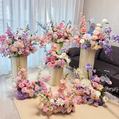 Decorazione Floreale Corridoio Nuziale Romantico: Fiori Sintetici per File a Terra e Centrotavola per Allestimenti Matrimoniali