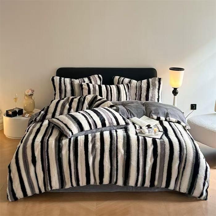 Роскошный двухсторонний плюшевый комплект постельного белья из кроличьего меха - Толстый, теплый и антистатичный молочный бархат Duvet Cover 200*230cm (1.5m-1.8m Bed)