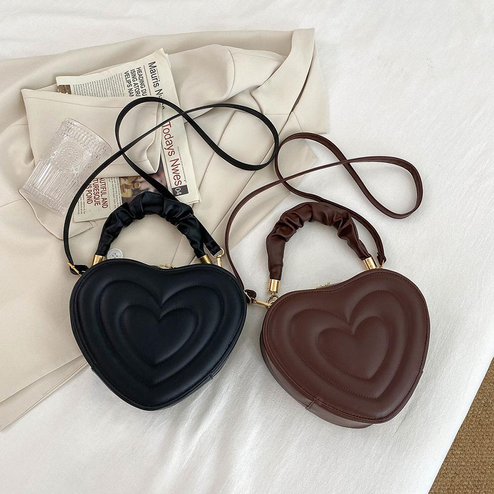 Women Heart Shape Clutch Purse Evening Handbags Stylish PU Casual Crossbody Handbags Cute with Strap for Shopping Work Daily Use