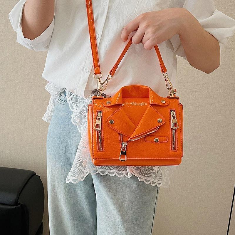 

Personalized Small Clothes Bag, New Fashion Niche Texture Literary Women s Shoulder Messenger Bag помаранчевий