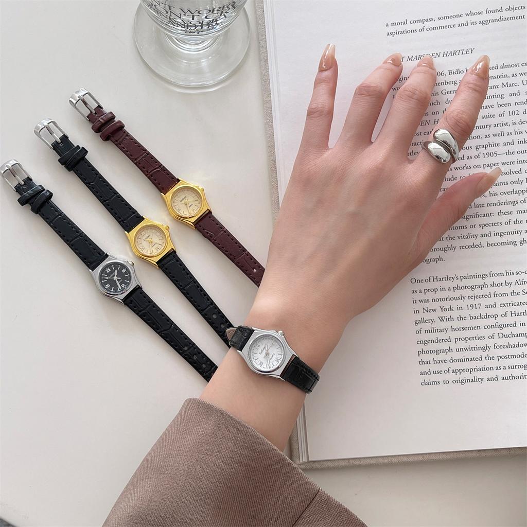 Supply Medieval Fashion Small Gold Watch Watch Temperament High Value Fashion Women'S Small Dial Quartz Watch