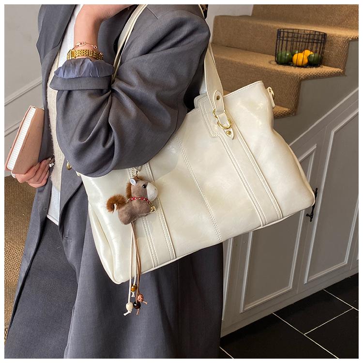 Simple Vintage Solid Color PU Leather Women's Shoulder Bags Versatile Glossy Ladies Messenger Bag Large Capacity Female Tote Bag
