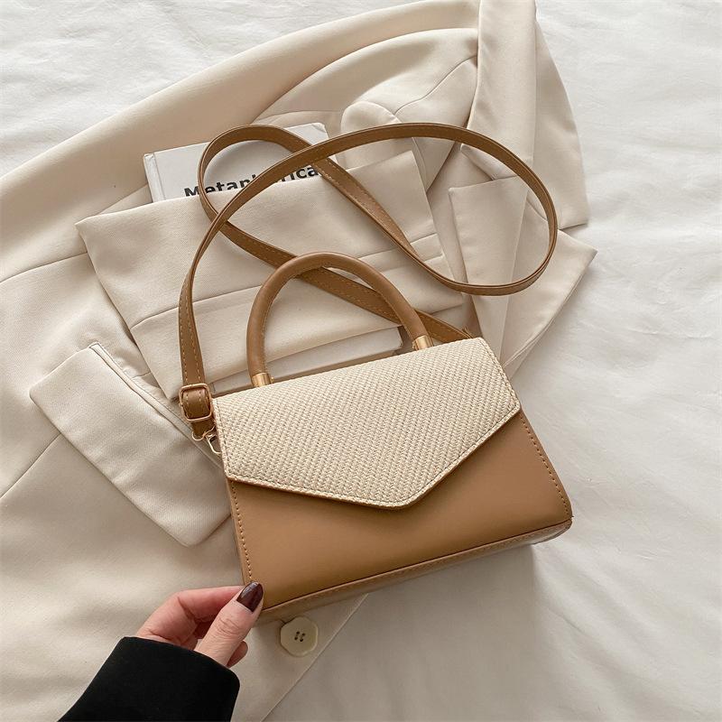 

Нишевый дизайн текстура маленькая сумка женская 2025 новая мода универсальная сумка через плечо кроссбоди простая маленькая квадратная сумка хаки