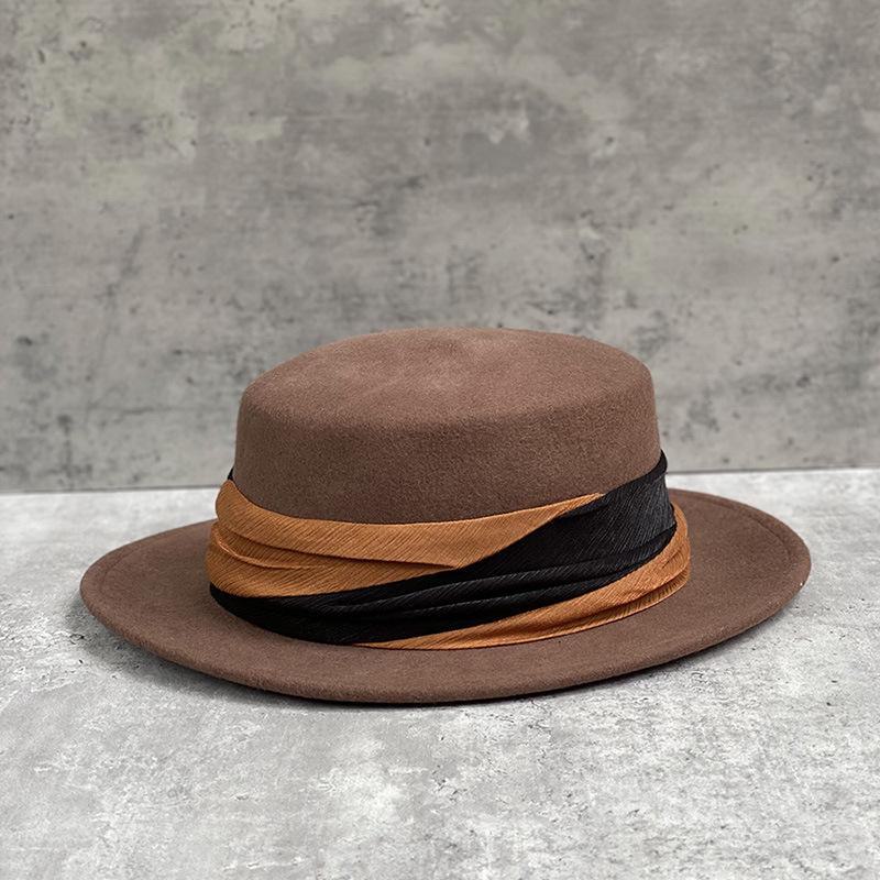 

Плиссированная шерстяная шляпа во французском стиле для женщин - ретро-модная шляпа Хепберн с плоскими полями, идеально подходит для осени и зимы One size about 57CM, adjustable хаки