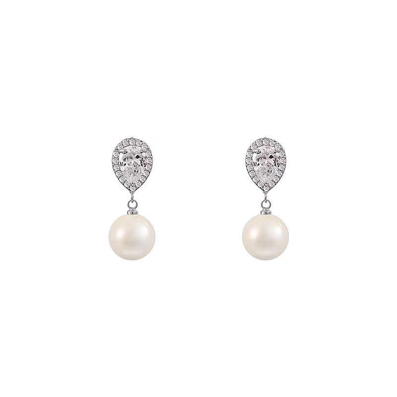 Elegant French Retro Zircon & Pearl Drop Earrings for Women