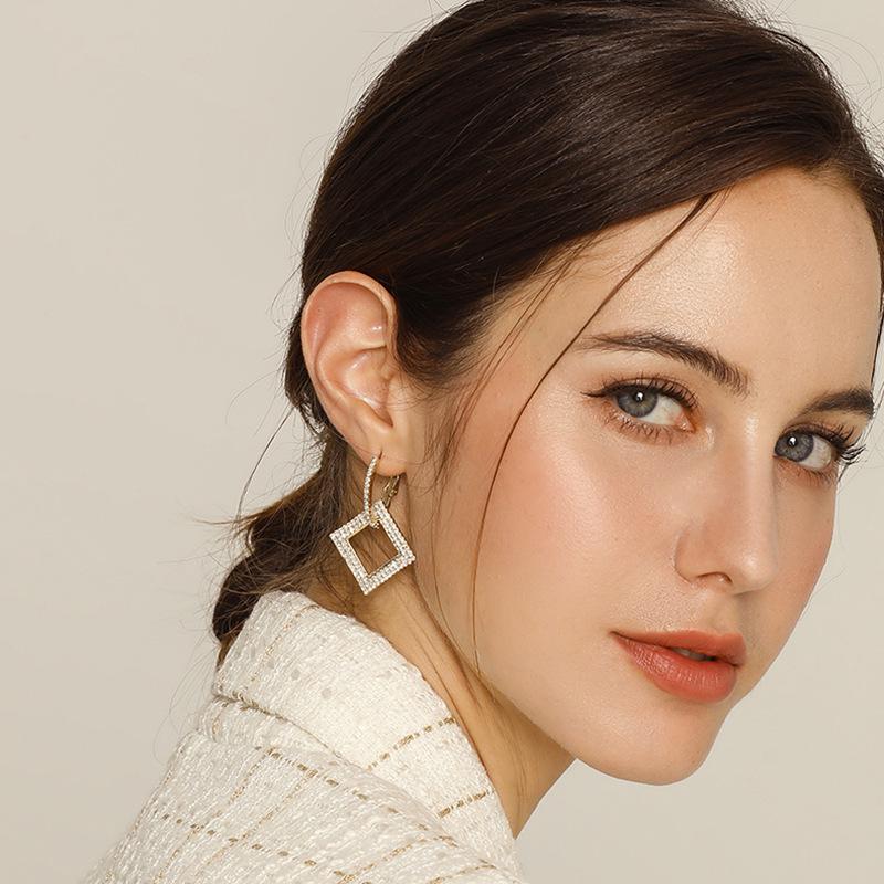 Silver Needle High-End Geometric Diamond Hoop Earrings for Women