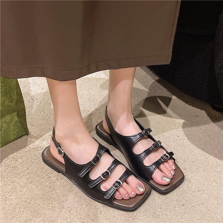 

Женские сандалии на римских ремешках, с ремешком и пряжкой, плоские, женские повседневные уличные сандалии, на толстой подошве, кожаные шлепанцы, шлепанцы с металлической пряжкой 34 чёрный