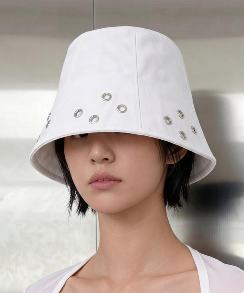 Eondeokeonteulolseutyudio Eyelet Bucket Stand Bucket / M Eyelet / White