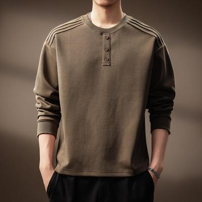 Sıcak tutan kıyafetler – Kapşonlu Kazaklar ve Svetşörtler