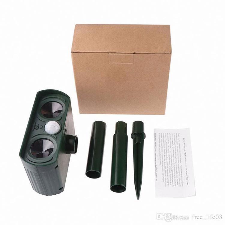 Drive Away Stray Cats and Dogs Solar Mouse Repeller Ultrasonic Animal Repeller LED Flash Drive Outdoor Repeller Grass