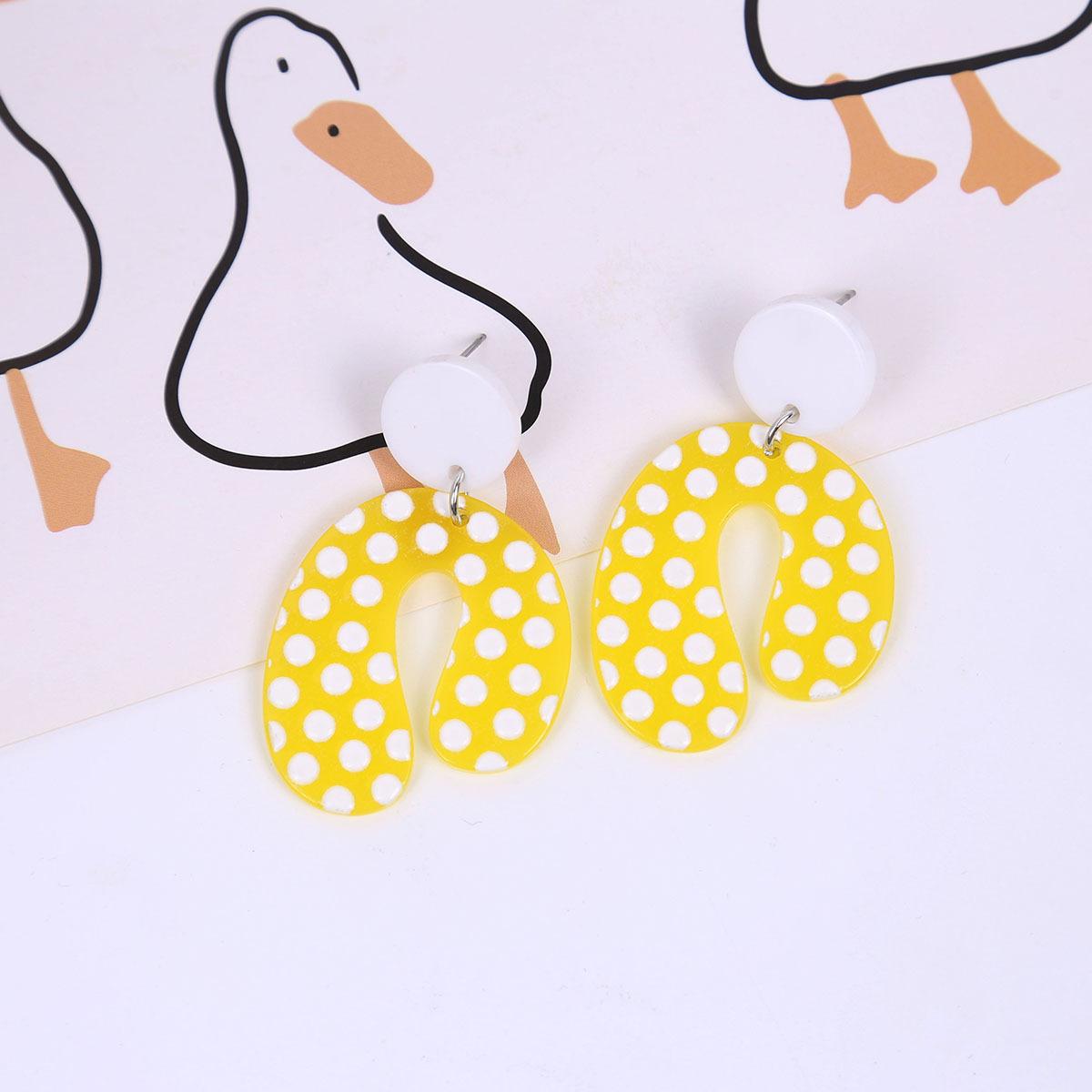 Summer High-End Dopamine Cherry Earrings, Sweet Oil Painting Butterfly Love Flower Acrylic Earrings For Women