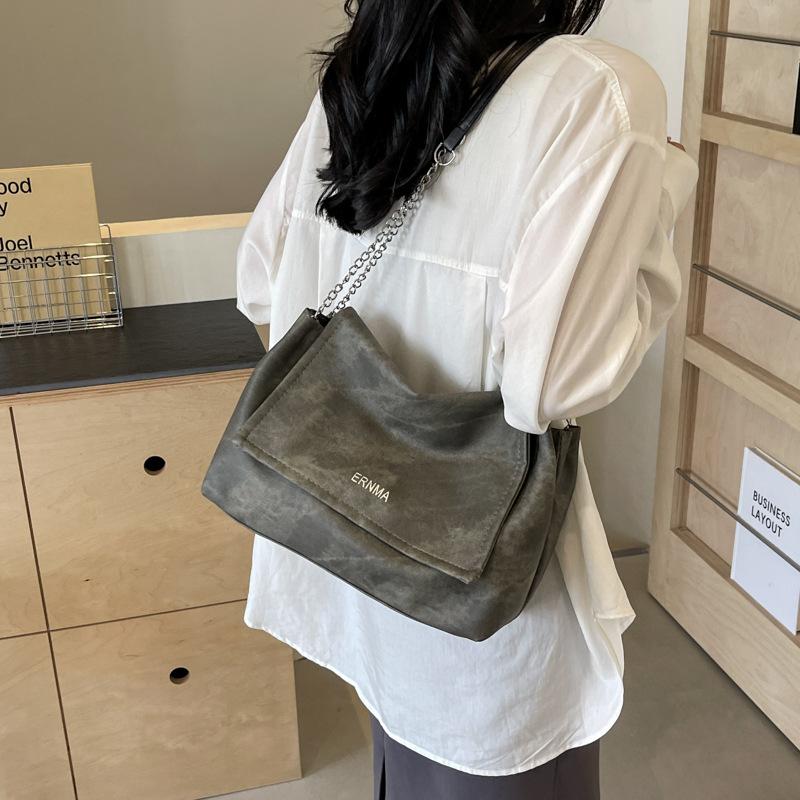 Premium Texture Chain Tote Bag Women's 2025 New Versatile Large-capacity Class Shoulder Bag Fashionable Commuter Bag