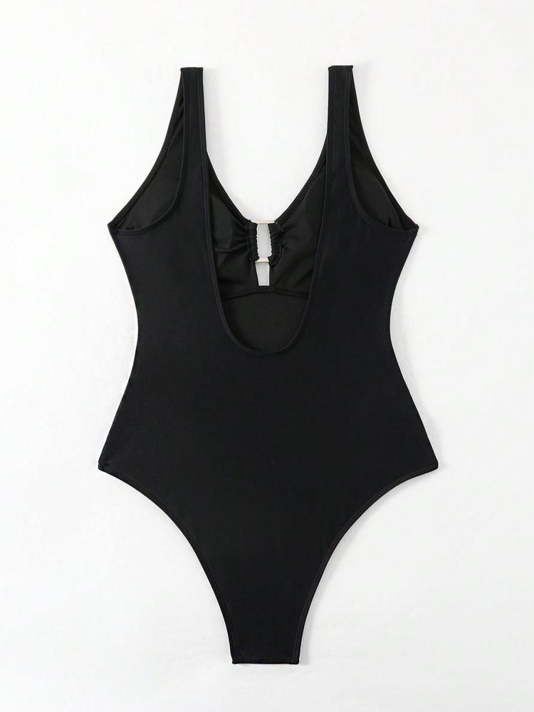 Jednoczęściowy strój kąpielowy damski 2026 Nowy Czarny na ramiączkach z dekoltem V Seksowny Monokini Kostium kąpielowy Letni Bez pleców Strój plażowy Damski