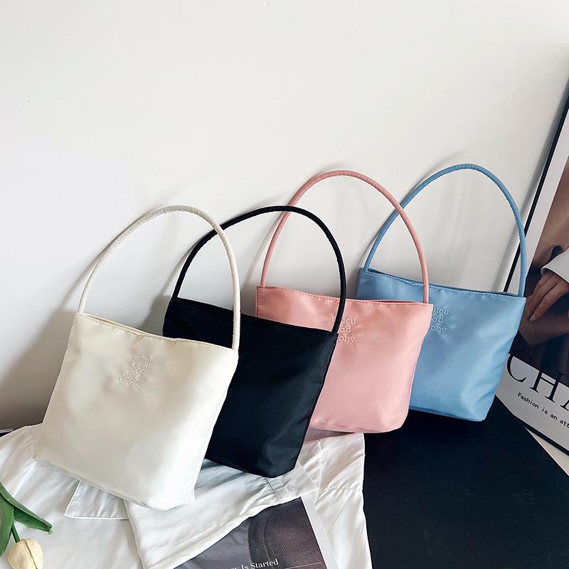 Brauttüte: Praktische Handtasche für Brautjungfern, Mütter oder Freundinnen