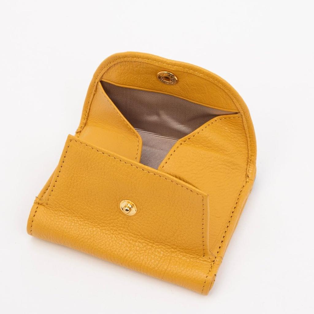Cowhide bifold wallet