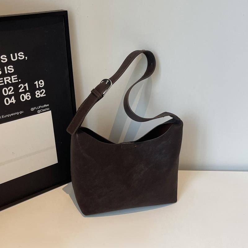 

Retro casual simple small square bag, winter new large-capacity commuter underarm bag, shoulder bag, women s messenger bag