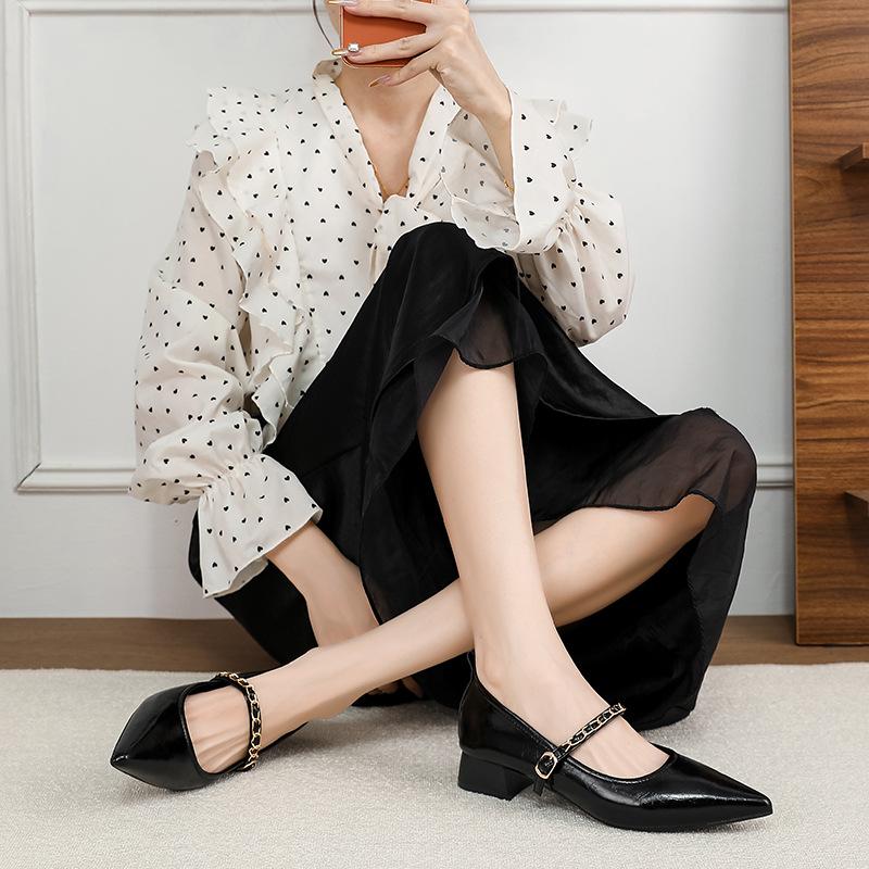 Y303-16 Xiaoxiangfeng Chain Single Shoes Women's 2025 Autumn New Models with French Pointed Mary Jane Women's Shoes