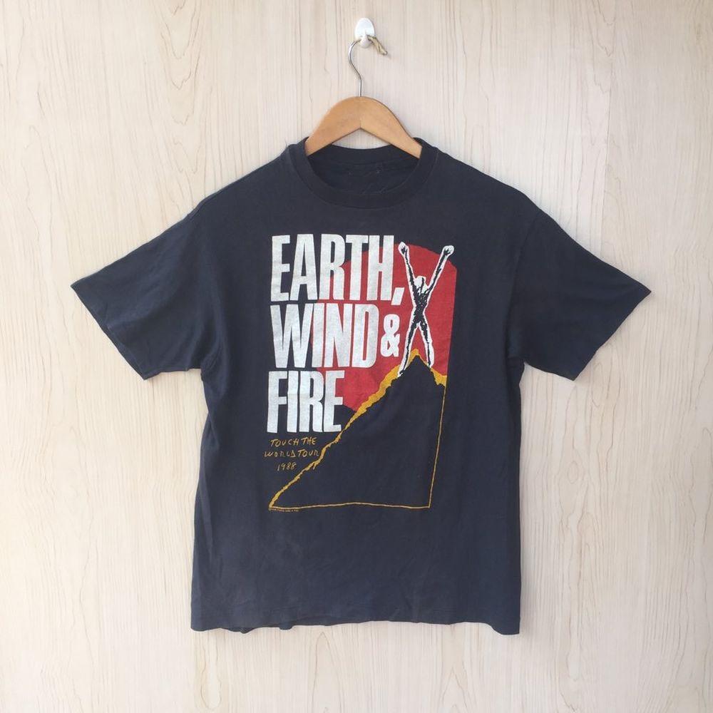 New Vintage 80s Earth Wind and Fire Gift For Fans Unisex All Size DO115 Unisex T-Shirt