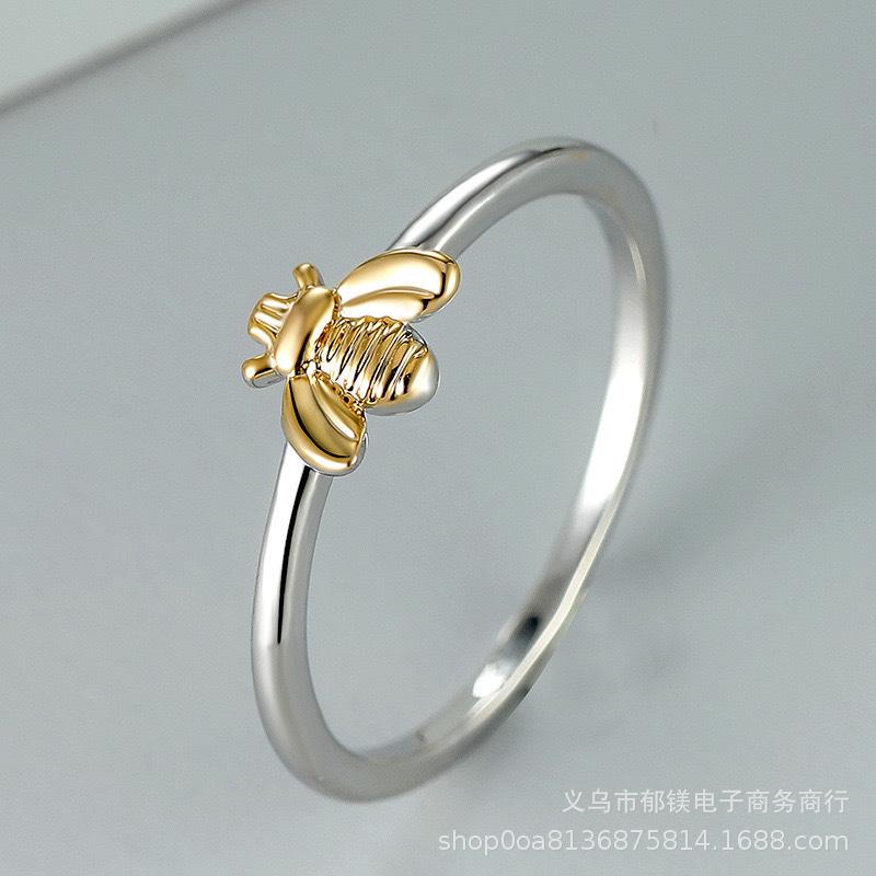 Petite Bee Ring: Vintage Chic Minimalist Animal Finger Jewelry