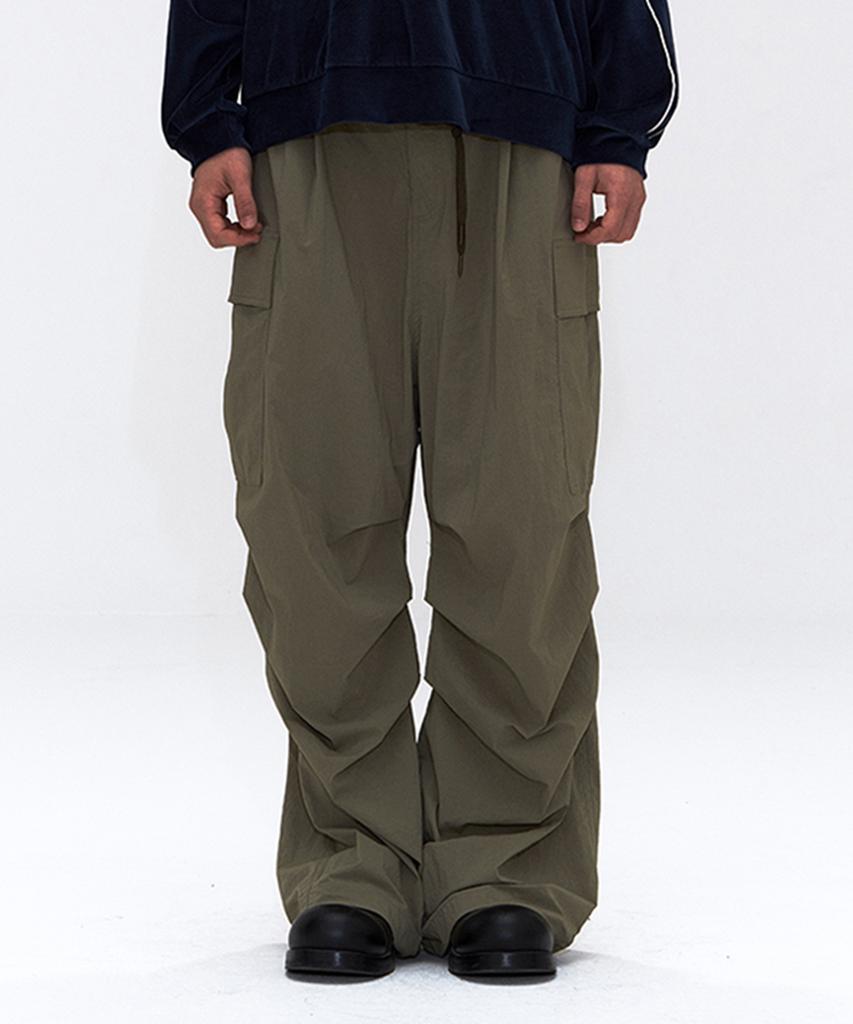 ERER [Un] Lightweight Nylon Carpenter Pants Khaki