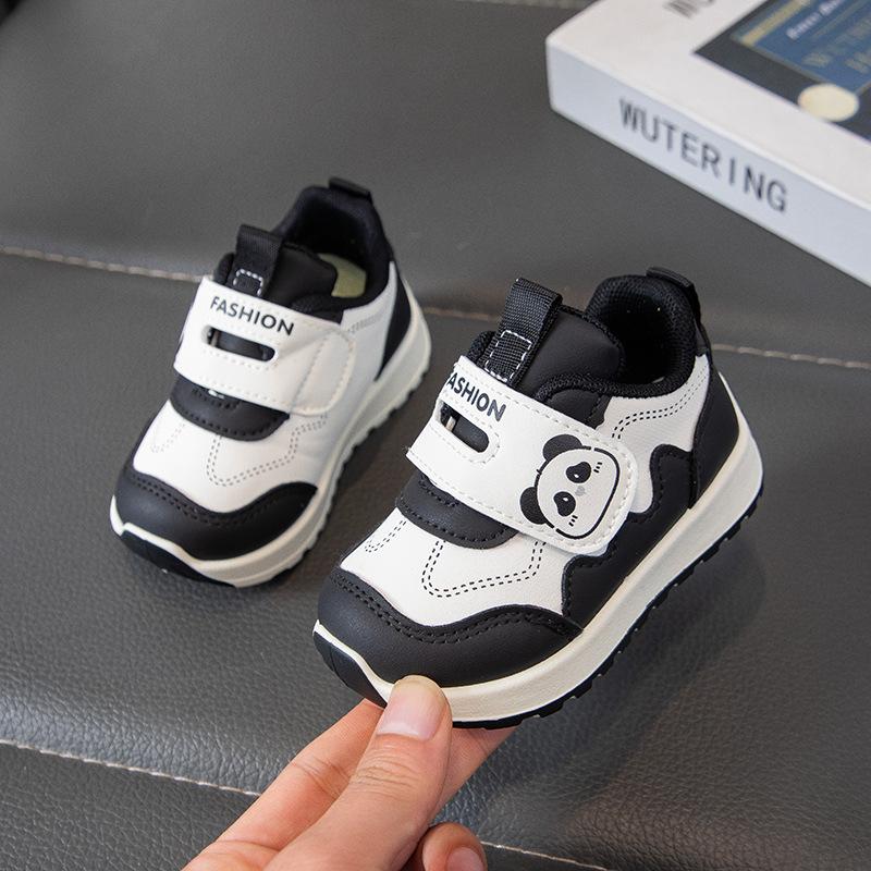 

Spring and Autumn Children s Sports Shoes1-6Soft-soled toddler shoes for girls, fashionable casual shoes for boys, cartoon design 19Inner Length13.5cm чёрный