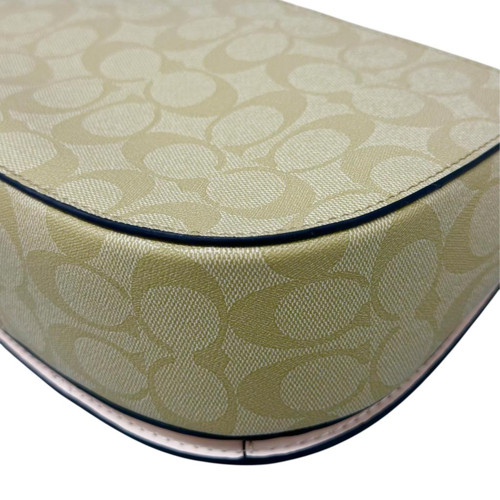 Coach C2806 Shoulder Bag White Women Signature Used