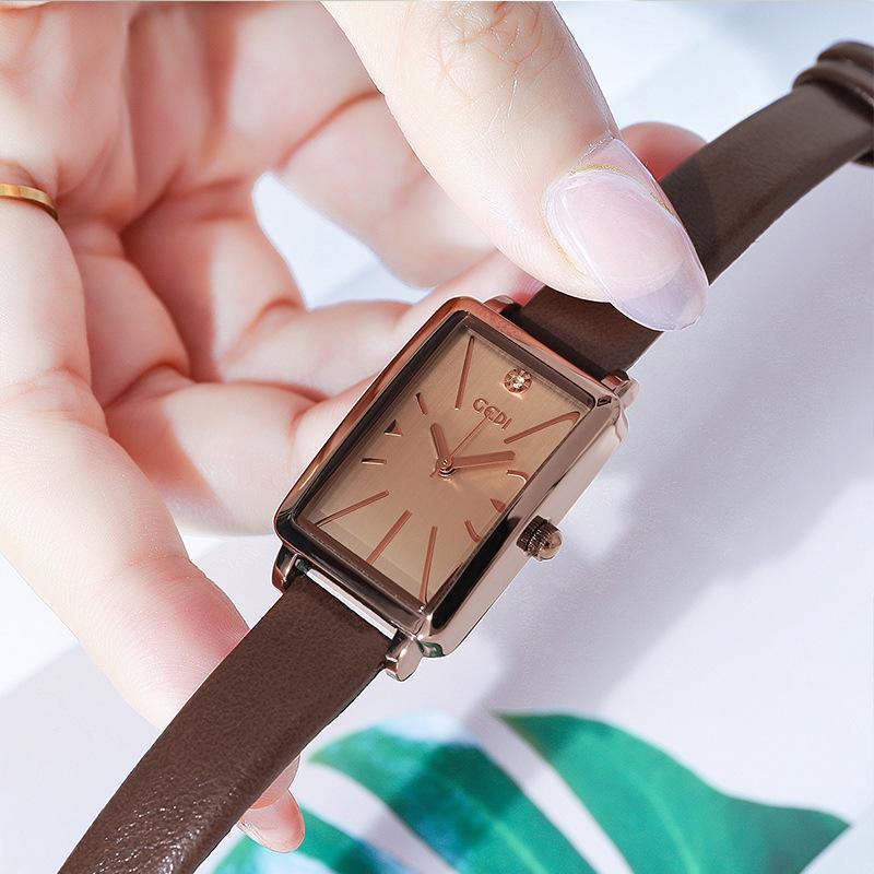 Retro Style Small Square Plate Women'S Watch Light And Small High-End Belt Watch Women'S Quartz Watch
